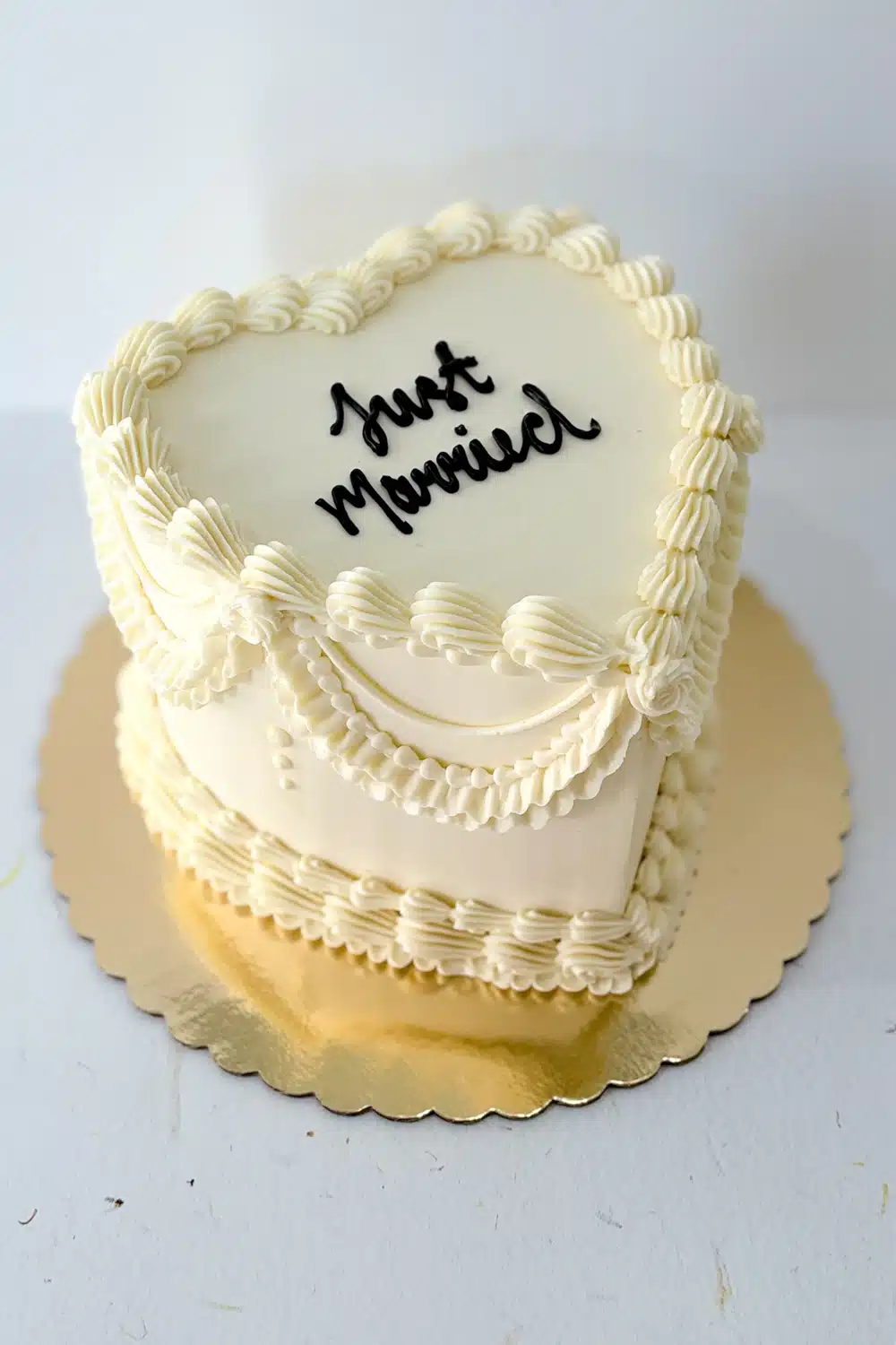 Vintage Heart Cake - Image 3